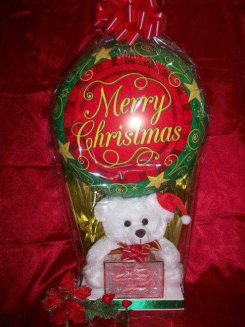 Christmas bear holding candy w/18" balloon